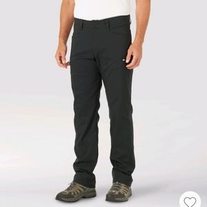 NWT Wrangler all terrain pants 32×32
